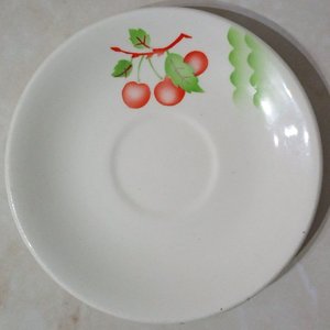 Platillo de Porcelana Checoslovaca Diseño Decó Cerezas y Hojas Verdes - imagen 1