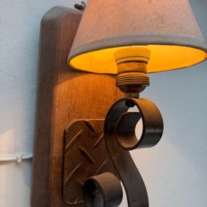 Lámpara de Pared Rústica de Madera y Hierro Forjado - imagen 3