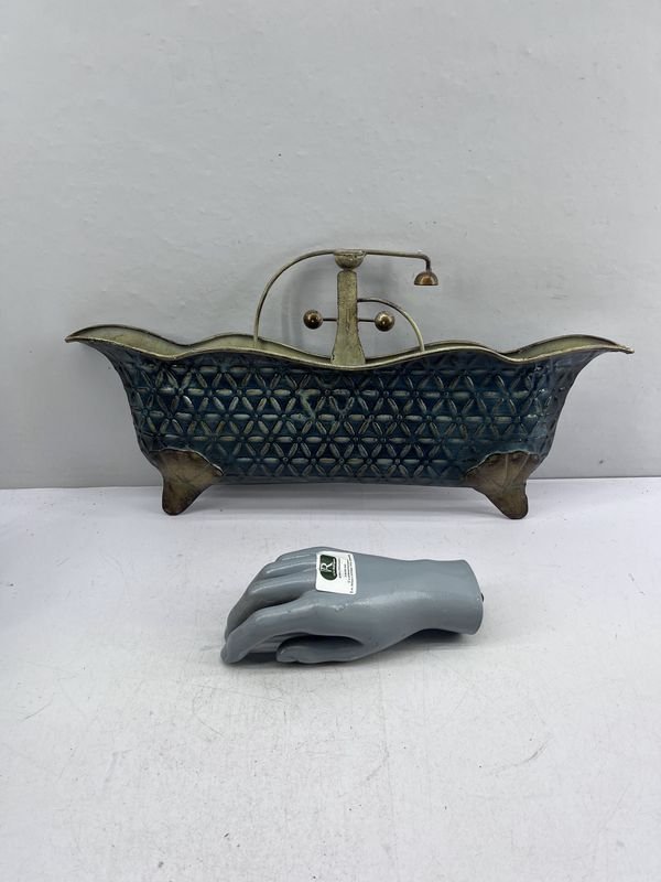 Adorno Decorativo Vintage Estilo Bañera con Grifería Metálica