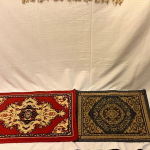 Lote de Tres Alfombras Decorativas - imagen 3