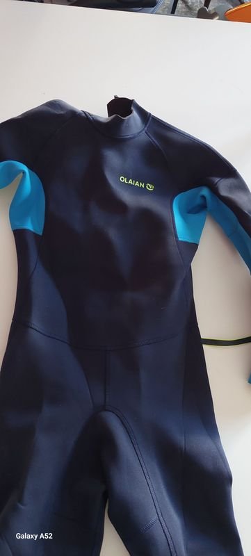 Traje de neopreno para surf igual a nuevo - imagen 3
