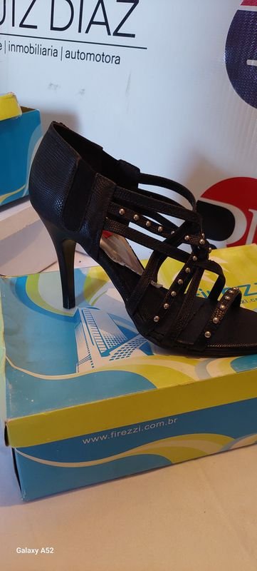 Zapatos de tacón alto en venta - imagen 3