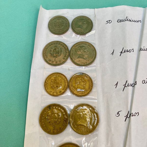 Colección de monedas de Uruguay años 1960, 1965, 1968 y 1969 - imagen 2
