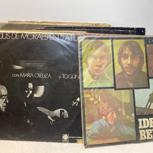 Lote de Audio y Música: Tocadiscos Philips, 19 Vinilos y Micrófono - imagen 5