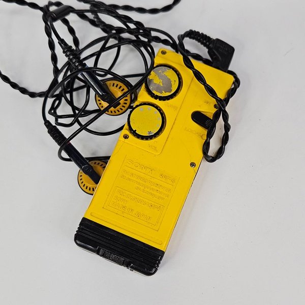 Radioportátil Vintage Sony con Accesorios - imagen 3