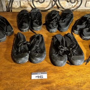8 Pares de Championes Negros de Lona para Niños - imagen 2