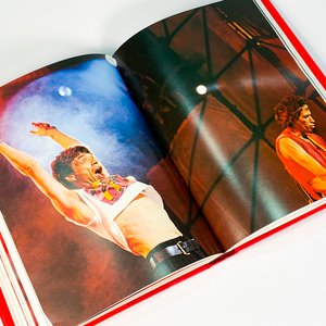 Libro "Los Rolling Stones - According To" con Tapa Roja y Firmas - imagen 3