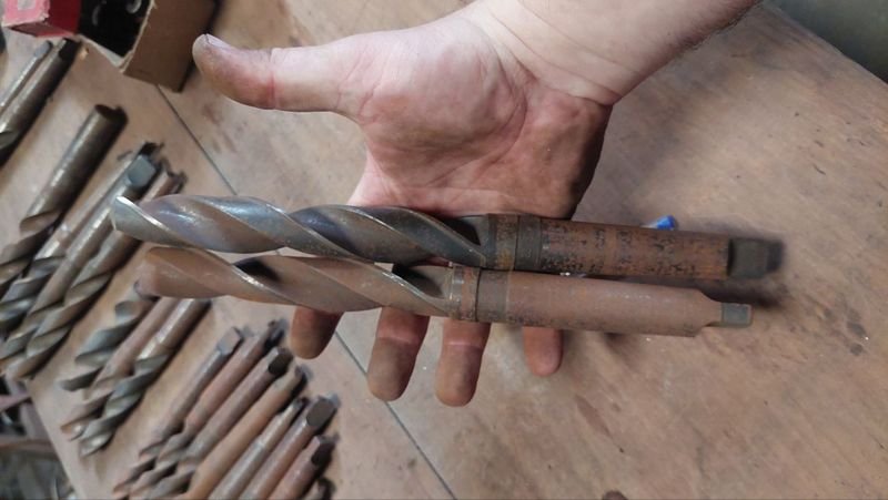 Dos grandes mechas de metal en buen estado - imagen 3