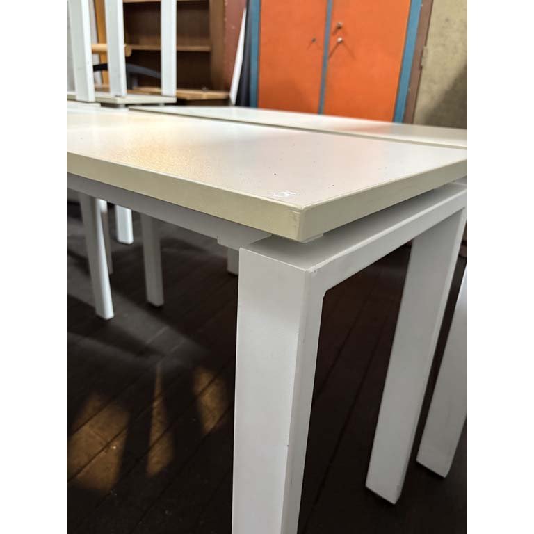 Item 2104708 - Image 1