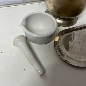 Champagnera y Bandeja Metálica con Mortero de Mármol Blanco - imagen 5