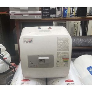 Lote siguiente: Calefón James Eléctrico 30 Litros