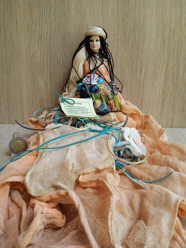 Lote anterior: Muñeca con cara de Porcelana Griega