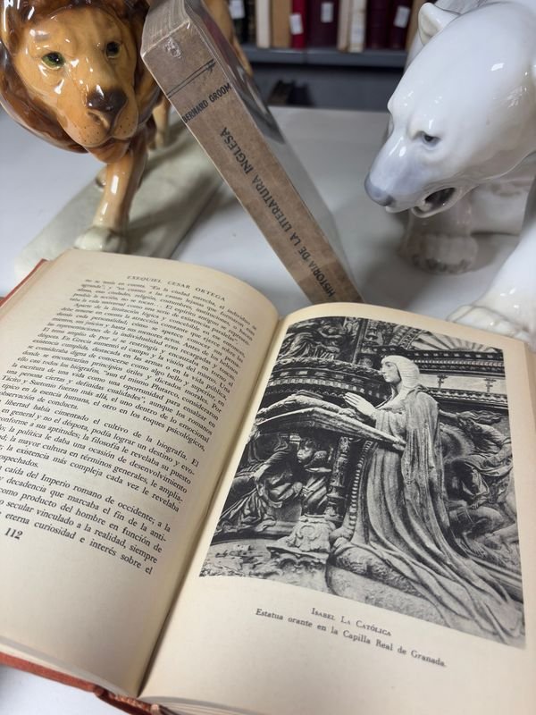 Libros y Figuritas Cerámicas de Literatura Europea - imagen 5
