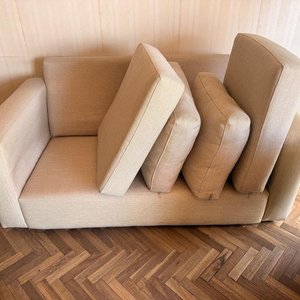 Sillón de Dos Cuerpos Tapizado Beige Impecable - imagen 4