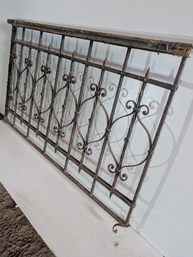 Item 18225 - Image 1