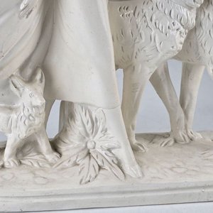 Escultura de Mujer con Perros en Cerámica - imagen 5