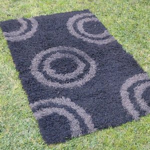 Alfombra Negra con Diseño de Círculos - imagen 2