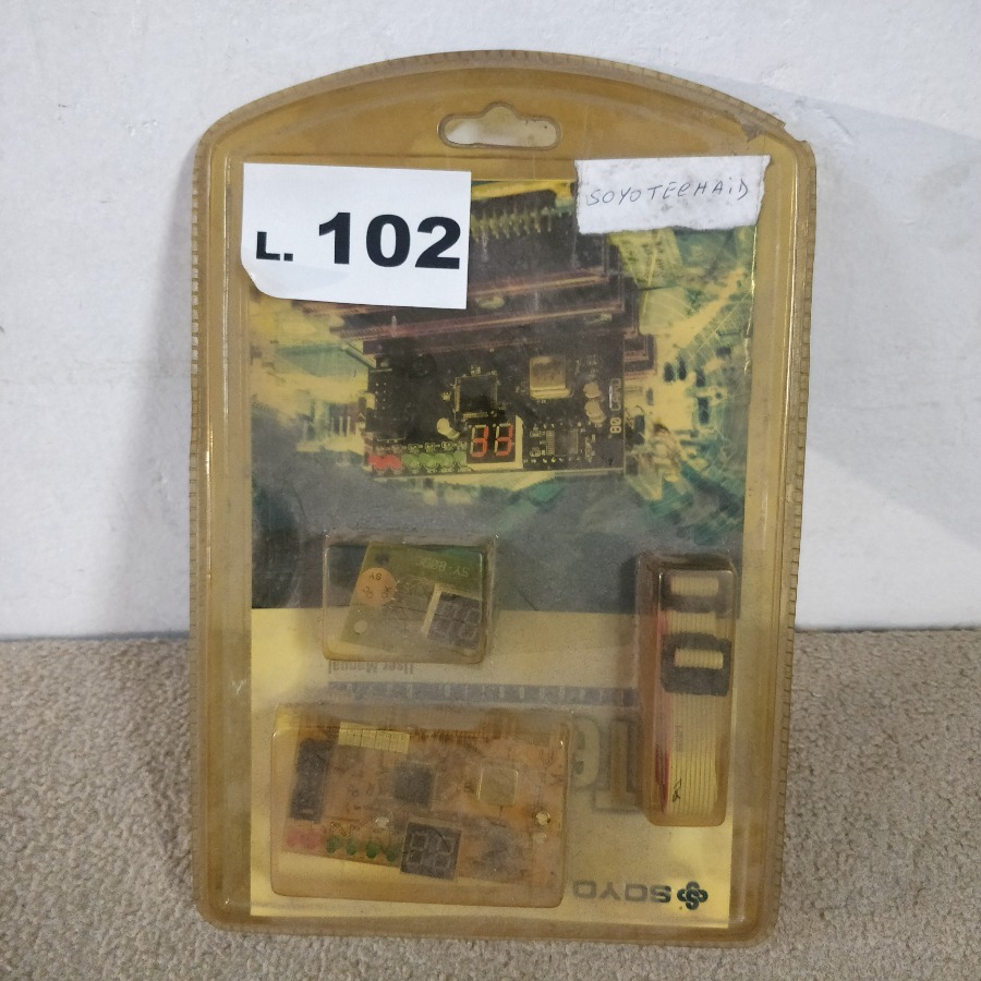 Lote siguiente: Componentes electrónicos SOYO TECHAID para computadoras