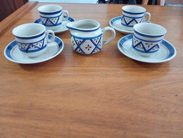Juego de té o café con patrón geométrico y asas - imagen 2