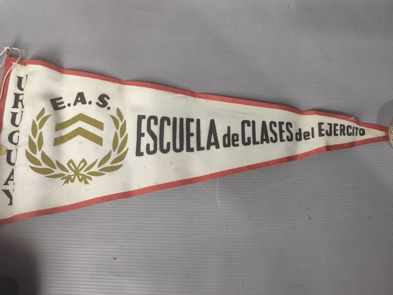 Banderín Institucional Tela E.A.S. Escuela de Clases del Ejército Uruguay
