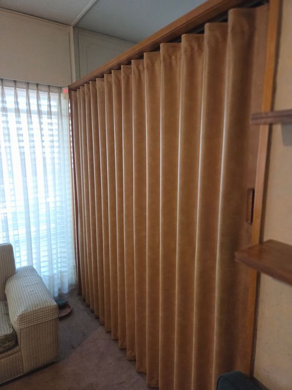 Item 891934 - Image 1