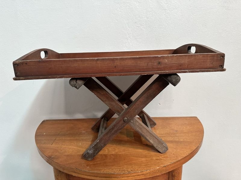 Lote anterior: Mesa Auxiliar De Madera - Tabla de madera antigua con diseño clásico