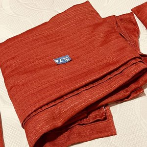 Juego de Cortinas y Fundas de Almohada Rojas - imagen 2