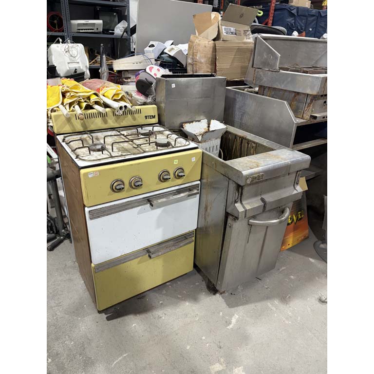 Cocina de cocina a la vista con fritador