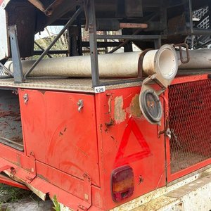 Caja de Carga para Camión - Estructura Metálica Roja - imagen 3