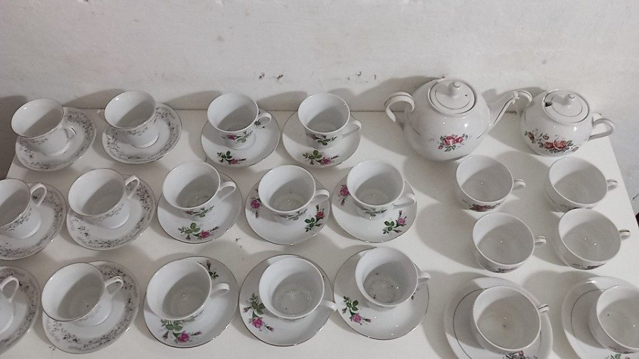 Juego de café vintage de porcelana con patrón floral - imagen 7