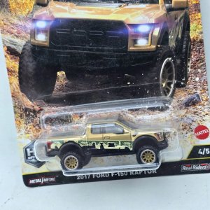 Hot Wheels Premium Ford F-150 Raptor 2017 "Car Culture" - imagen 2