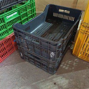 Lote de 7 Cajones Plásticos Apilables de Colores - imagen 4