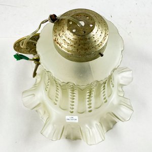 Pantalla de Lámpara Antigua Hialina Tallada - imagen 2