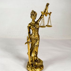 Lote anterior: Figura "Diosa de la Justicia" Dorada, 19 cm