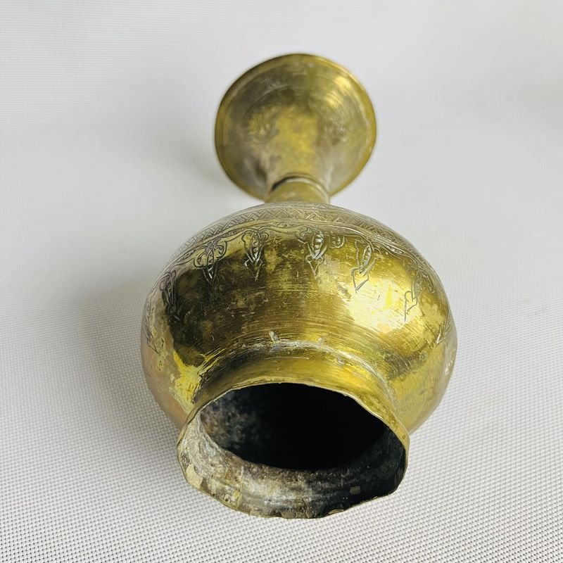 Lote de arte antiguo: candelabros, florero y escultura - imagen 5