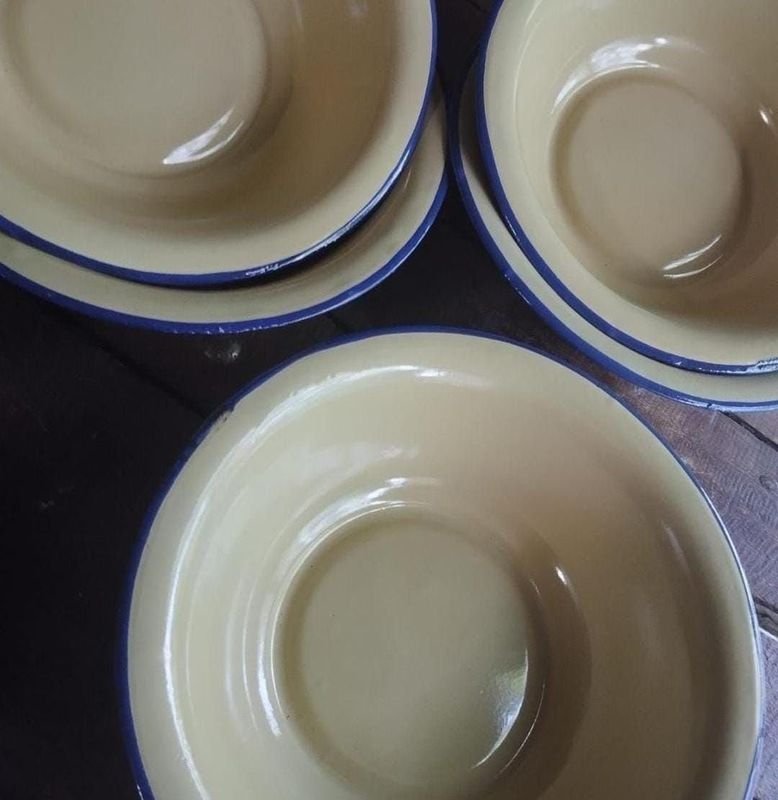 Platos de porcelana esmaltados livianos de 22 cm - imagen 2