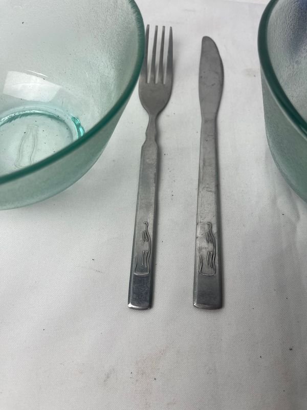 Cuencos y Utensilios de Vidrio y Metal - imagen 3