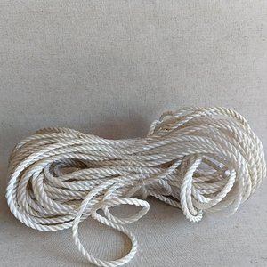 Piola de Nylon Blanca de 30 Metros - imagen 3