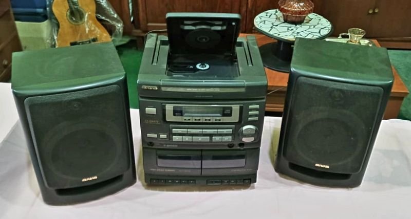 Lote anterior: Equipo de música AIWA en buen estado