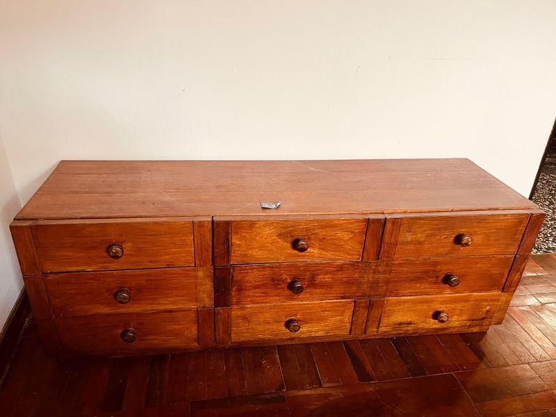 Cajonera de Madera Maciza con 7 Cajones
