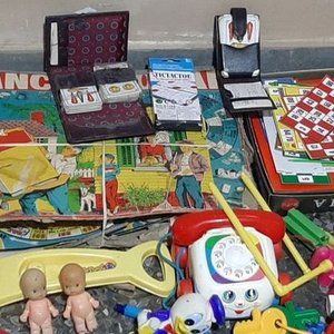 Lote de Juguetes y Juegos de Mesa Variados - imagen 2