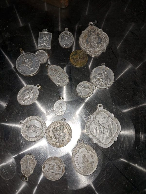 Medallas religiosas cristianas antiguas - Gran lote - imagen 2
