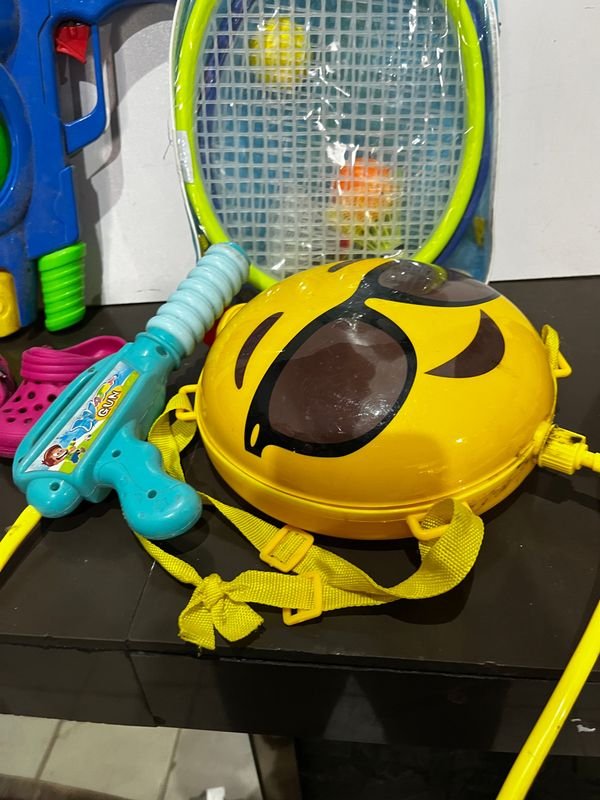 Juguetes para niños: agua, tenis y burbujas - imagen 4