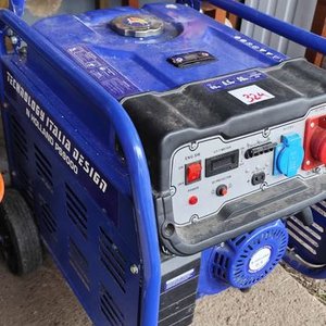 Lote siguiente: Generador a Nafta N.Holland 6.5 HP