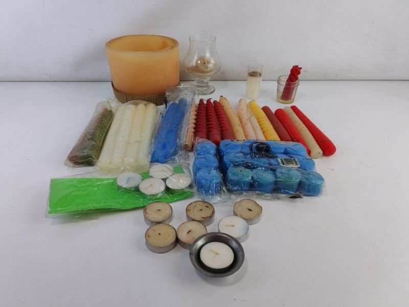 Lote siguiente: Lotes de Velas Coloridas y Variedades