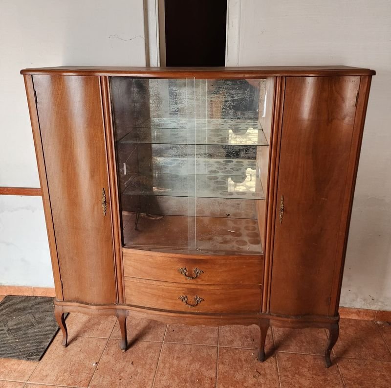 Cristalero Francés de Madera con Cajones y Estantes
