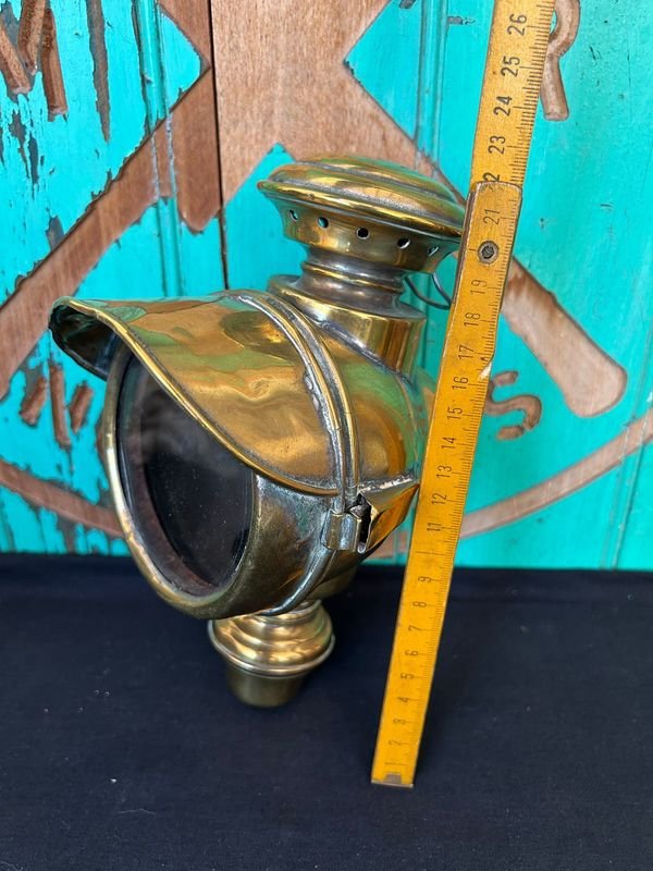 Importante farol a combustible de los primeros autos todo bronce exelente estado - imagen 7