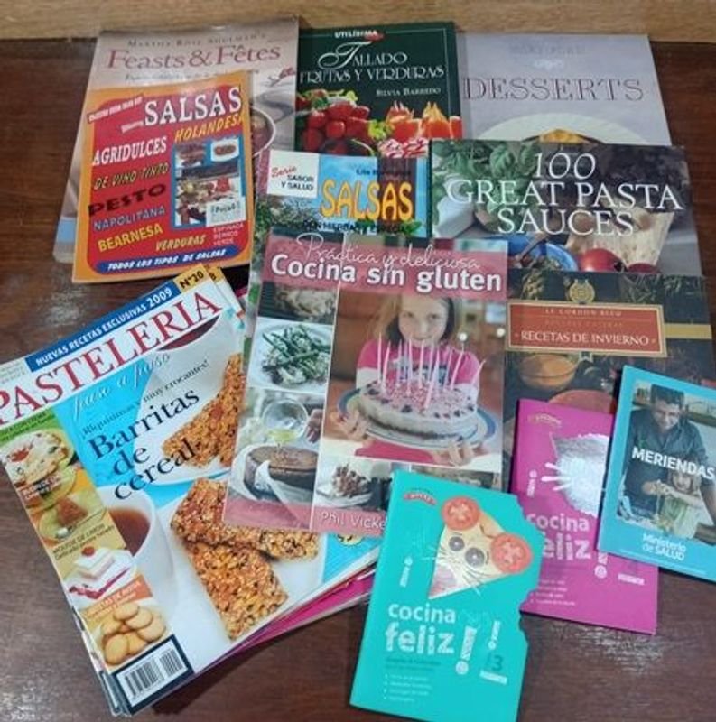 Lote de Libros y Revistas de Cocina Internacional y Recetarios