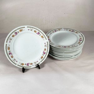 Lote anterior: Once Platos Llanos con Guarda Floral - 27 cm Diámetro