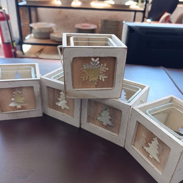 Fanales decorativos en madera y vidrio - imagen 1